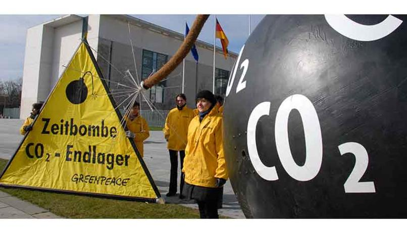 JohanDvs's tweet photo. @SimonDavidss @luddekollberg Spelar inte så stor roll vad ni diskuterar utan det som betyder något är vad som får stöd i policy och det beror på vad som har politiskt stöd. https://t.co/6m10SIbWEE