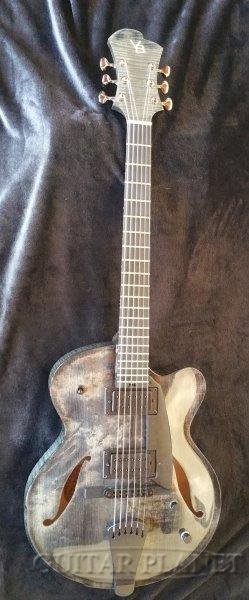 electric_gp's tweet photo. 【フルアコ&amp;ジャズギターフロア】

Victor Baker Model 14 Archtop 当店オーダー品入荷！

前回即販売となったヴィクター・ベーカー 14インチ フルアコ！
カラーも非常にクールな1本！
お見逃しなく！！

https://t.co/oWeEGJwsSm

#ギタープラネット #フルアコ #VictorBaker #ヴィクターベーカー https://t.co/5Gn0DjW6m3