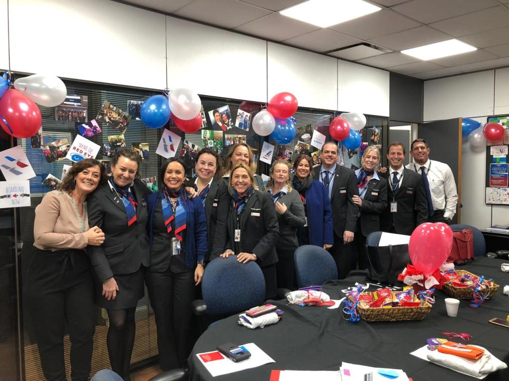 ViajoxUSA's tweet photo. Así celebró American Airlines el Día del Tripulante de Cabina https://t.co/bvpeNwBseW https://t.co/7dCSnRpB8k