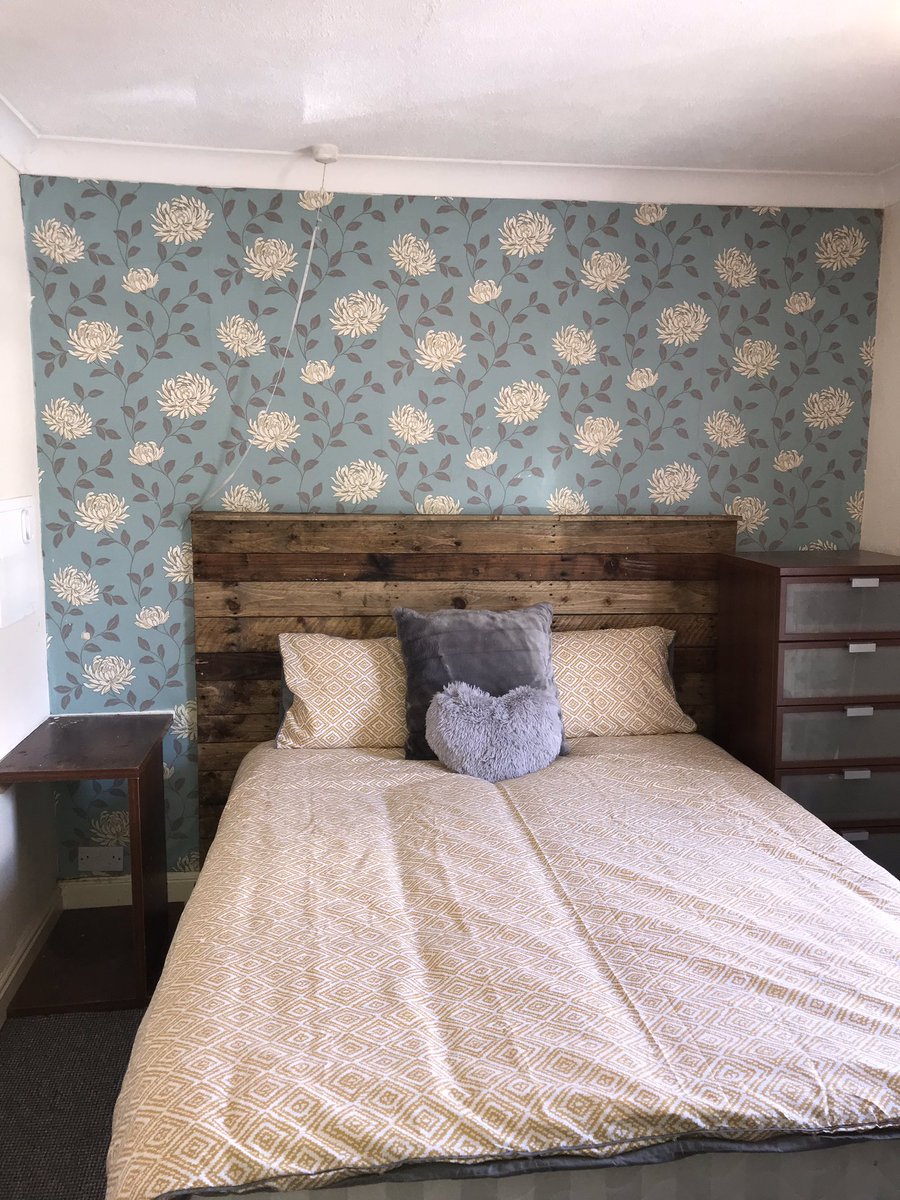 Property_panda's tweet photo. 🏡 Double en-suite room available in Spalding 🏡 

⭐️ Available now 
⭐️ All bills and WiFi included in the weekly rent 
⭐️ Close to the town centre 
⭐️ £130.00 per week 
⭐️ Available for double or single occupancy

Contact us on: 

📱 01775 666585
📧 info@property-panda.co.uk https://t.co/P99SIN3S9O