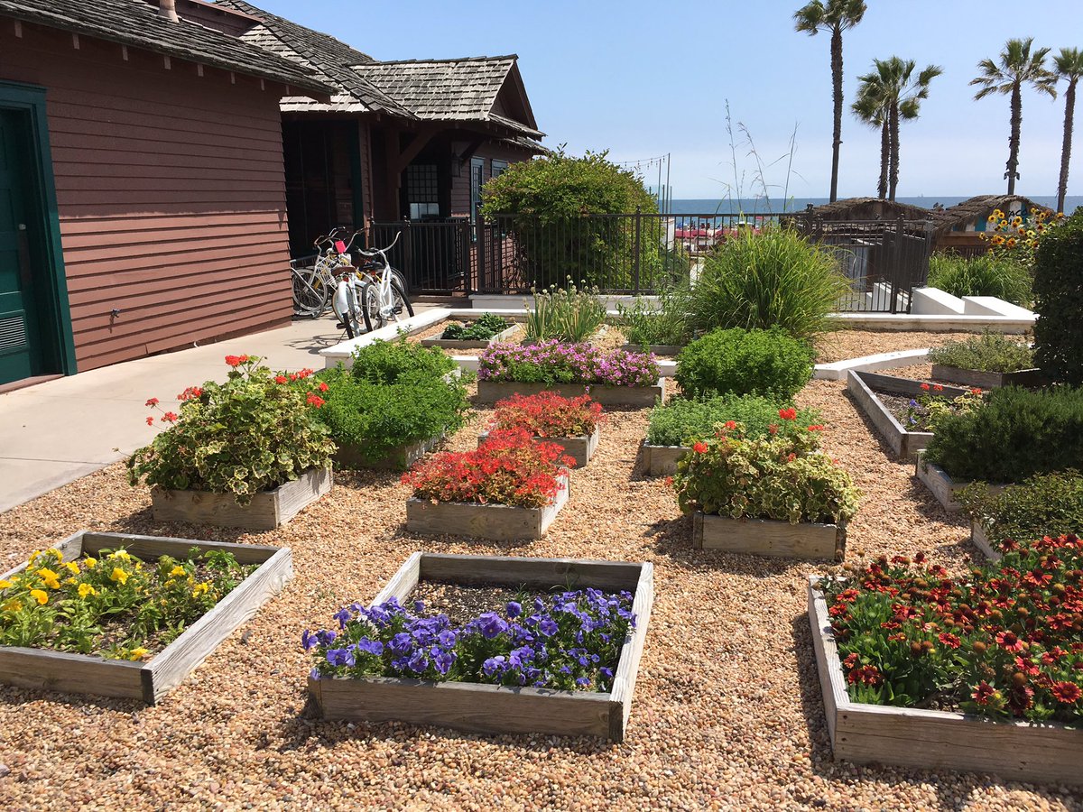 TasteTravelTour's tweet image. Built in 1888, @delcoronado is a must-visit and stay during your trip to #sandiego #historichotelsofamerica @TasteTravelMex #localtaste #socialsense