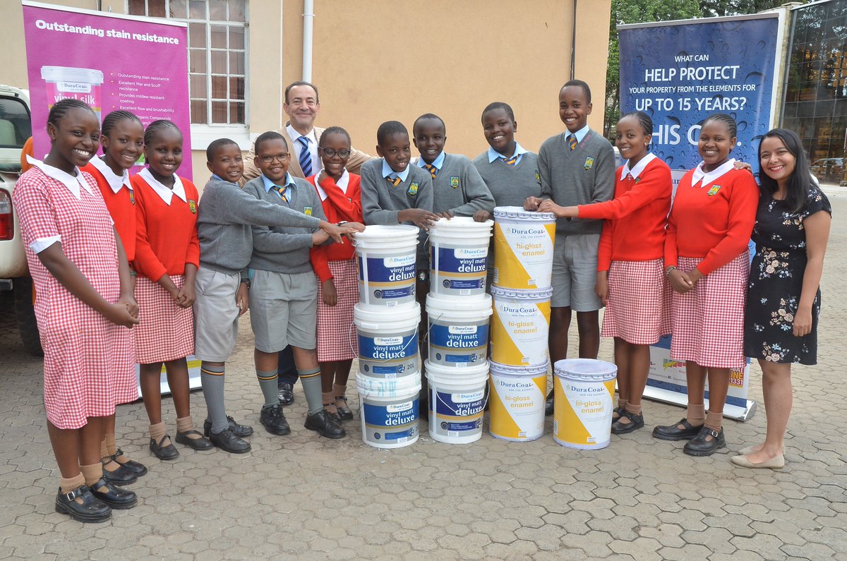BascoPaints's tweet photo. As part of our CSR initiative to give a facelift to the learning institutions, we recently donated paint to Nairobi Primary School. The donation was received by the Headmaster Mr. Kanyingi and the pupils on behalf of the school. #BascoCSR https://t.co/y3HDZpYwHY
