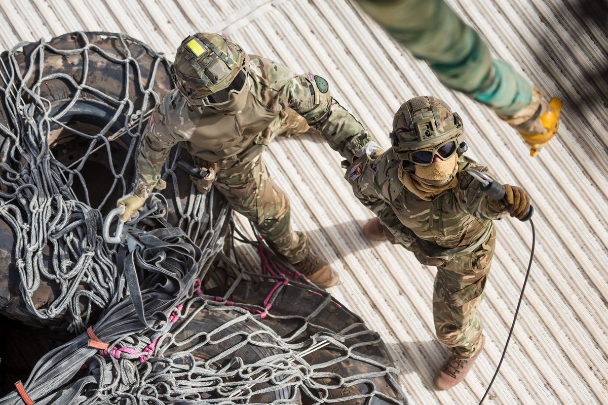 27 Squadron (@27_sqn) on Twitter photo Our focus on Op NEWCOMBE continues, looking at some of the tasks we have conducted. The <a href="/BoeingDefense/">Boeing Defense</a> Chinook is capable of carrying 3 simultaneous underslung loads over long ranges; ideal for supporting a large operating area such as Mali. <a href="/Joint_Heli/">Joint Helicopter Support Sqn</a> rig and hook up our loads. Our focus on Op NEWCOMBE continues, looking at some of the tasks we have conducted. The <a href="/BoeingDefense/">Boeing Defense</a> Chinook is capable of carrying 3 simultaneous underslung loads over long ranges; ideal for supporting a large operating area such as Mali. <a href="/Joint_Heli/">Joint Helicopter Support Sqn</a> rig and hook up our loads.