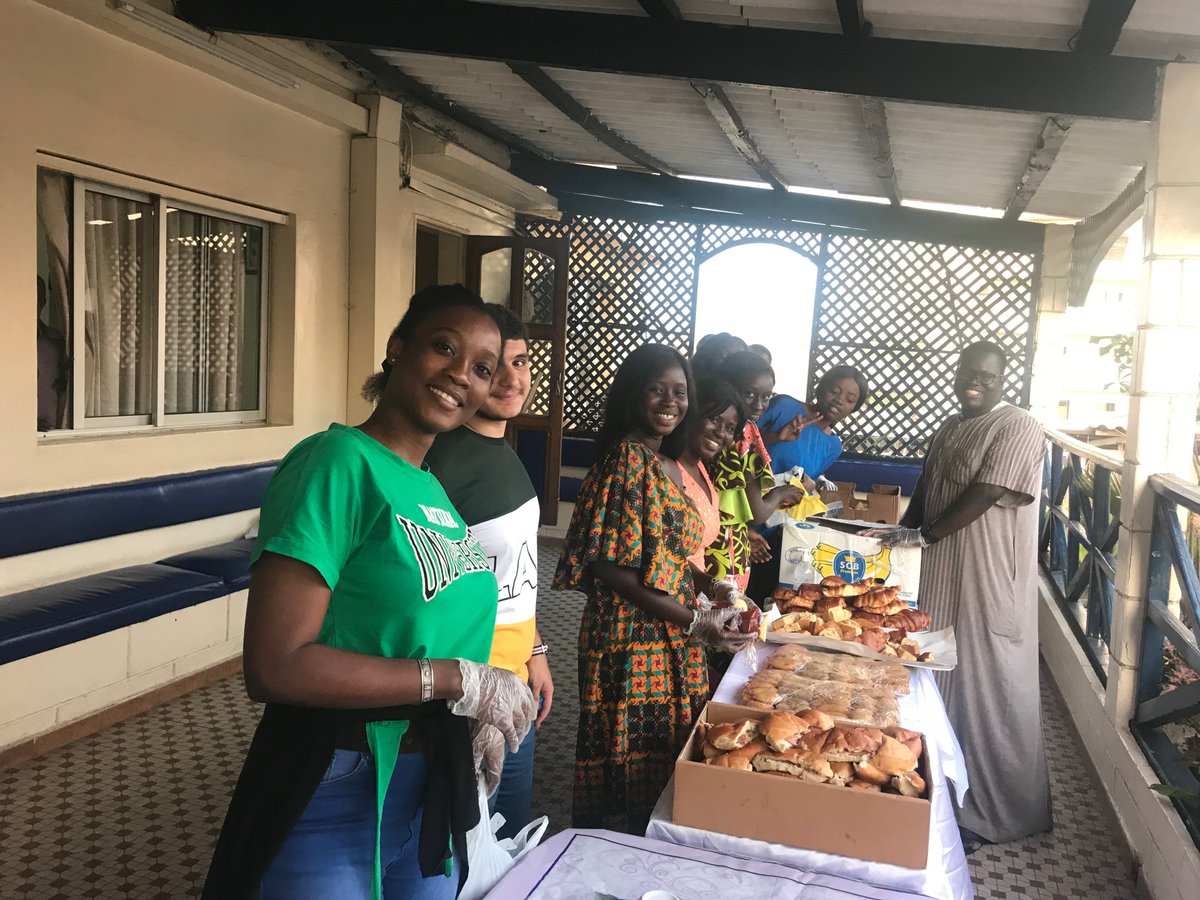 SupdeCoDakar's tweet photo. [ OPÉRATION NDOGOU ] [ BDE PROGRAMME GRANDE ECOLE ] 
#PHOTOS

 "Opération Ndogou" du  31 mai 2019 avec le bureau des étudiants du campus Faidherbe.

#GoodJob #Radaman https://t.co/PCv4cIlUia