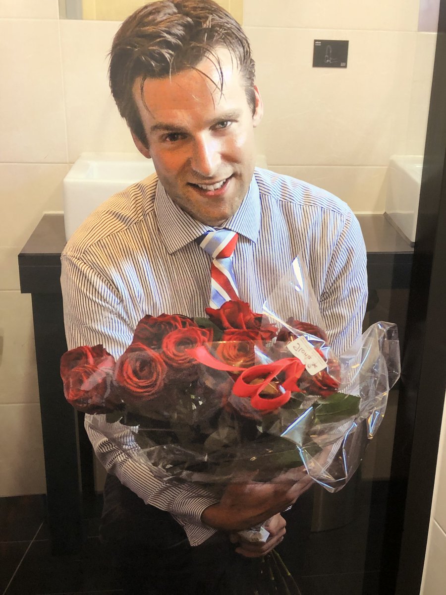 Viekstra's tweet photo. Nah.... even naar het toilet gaan is al een beleving hier bij @AFAS in Utrecht. En dan is @jitskekramer nog niet eens gestart :) #blendedclasses https://t.co/KkWyyPdk9Q