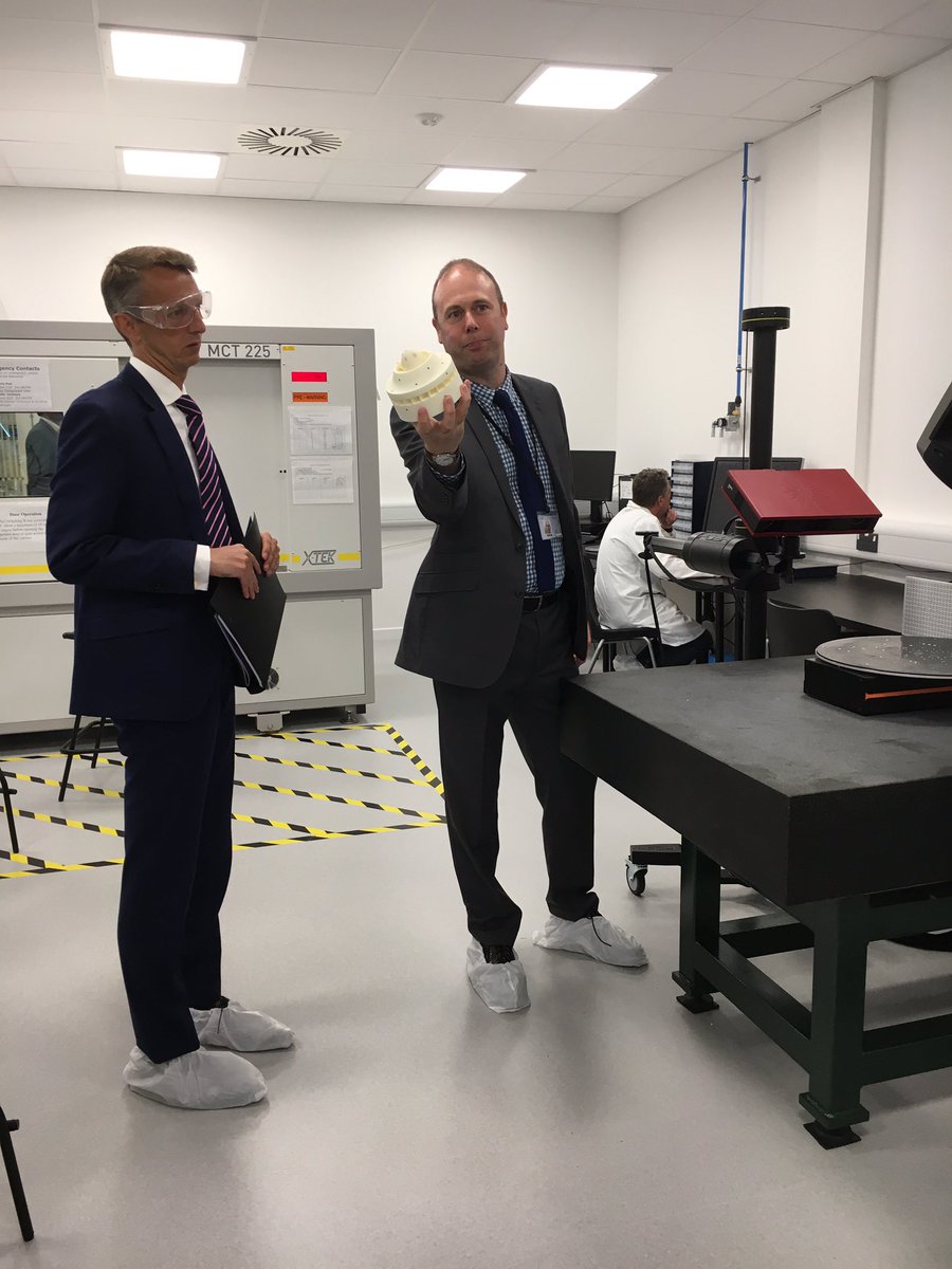 Fascinating morning with Andy Haldane at the Institute for Advanced Manufacturing in Nottingham. <a href="/UoNifAM/">UoN IfAM</a>