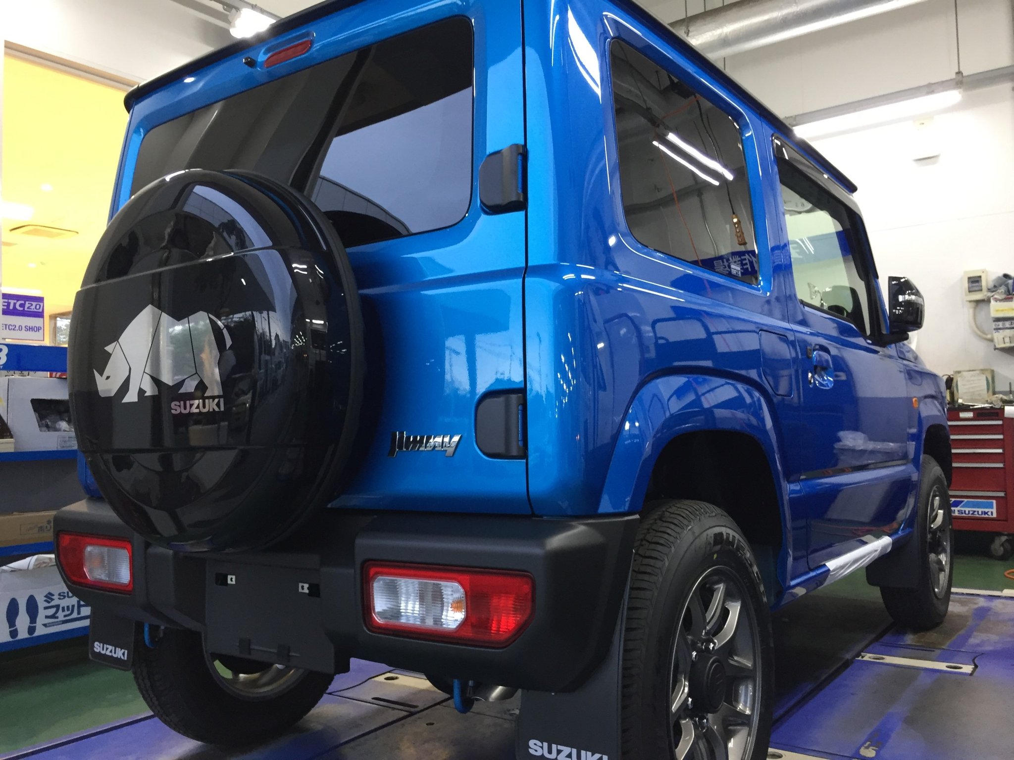 ジムニー 純正jb64ハードスペアタイヤカバー - 車外アクセサリー ジムニー 純正jb64ハードスペアタイヤカバー - 車外アクセサリー