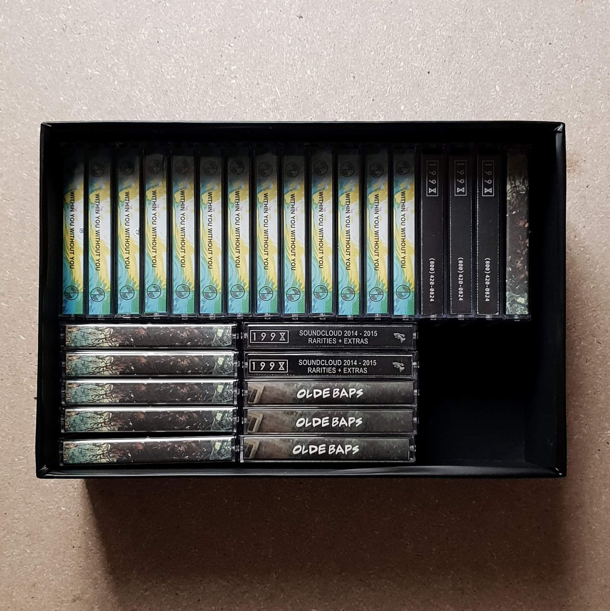 analogamigorec's tweet image. Limited first edition @wywymusic WYWY EP + in stock @199Xtv cassettes on sale this Thursday. EPs, beattapes, compilations and mixtapes... all homemade!

#cassetteculture #homemade #diy #analog #cassettelabel #cassette