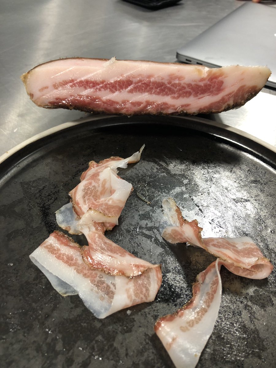 Huge congratulations to <a href="/FoodsTempus/">Tempus Charcuterie</a> for winning the <a href="/GBCuredMeat/">British Cured Meat Awards & Festival</a> Award yesterday. 
It was great fun judging it - and Tempus were worthy winners. Their guanciale is spectacular.