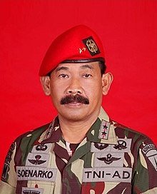 TarangDaeng's tweet photo. DI Antara Kedua Jendral Ini 
Yang Manakah Jendral Yang Paling Mendarma Baktikan Dirinya Untuk NKRI Dan Rela Berkorban Demi NKRI.

1 Like Wiranto 

2 Retweet Jendral Soenarko 

#TNIBentengKedaulatanRakyat 
#TNIBentengKedaulatanRakyat https://t.co/QLAEv55lAB