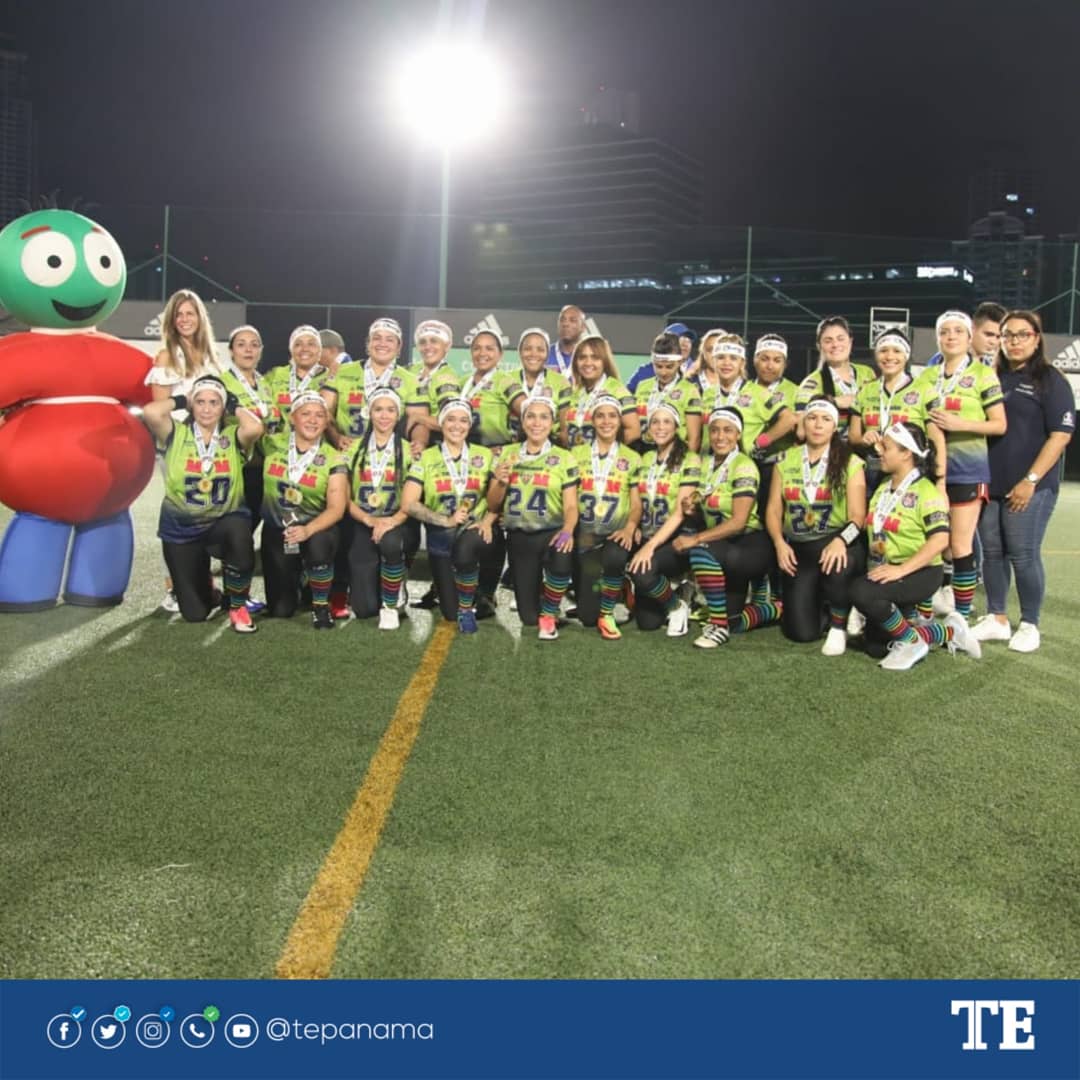 tepanama's tweet photo. ยกFelicidades Campeonas ๐ช #ThundersMom ๐! #CopaTribunalContigo ๐ @silverflagfootballleague https://t.co/xve6XQON4u