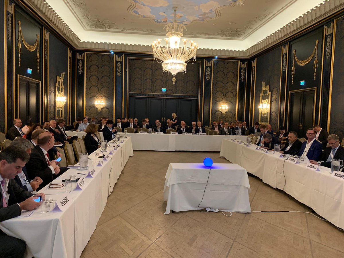 CoolHuntingNews's tweet photo. Kicking off @NorShipping with the thought-provoking keynote from @frankly_coles on the future of shipping @MareForum. “Digitalisation is going to require leaving the past behind. Technology demands it. The future of shipping depends on it” #norshipping #modernisingshipping https://t.co/1cKwJmSeYZ