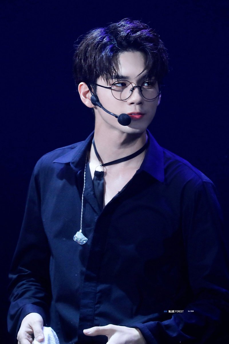 bf_osw's tweet photo. 180825 #옹성우 #ONGSEONGWU 갓경 ㅠㅠ https://t.co/uVR2fS8gFa