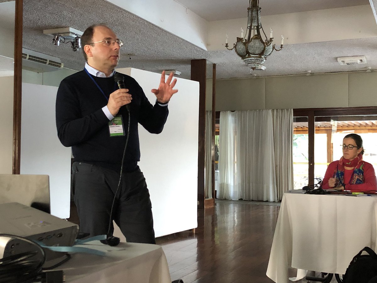 fundacionceibal's tweet photo. António Moreira Teixeira kicked off the first lecture at the #EdTechUy Winter School https://t.co/PiRZvOwCCl