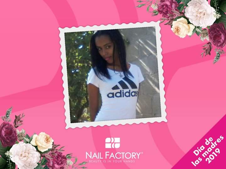 Cynthiabb86's tweet photo. Gracias por tan lindo detalle #nailfactory 😘😘 https://t.co/RdlQ3JQdQM