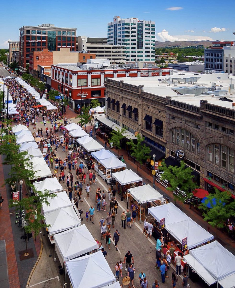 maggieKTVB7's tweet photo. Look at this beautiful shot of this weekend’s Downtown Boise Farmer’s Market! The weather today will look a lot like this. Highs in the mid 80s expected. ENJOY.
WEATHER: https://t.co/41si0sejKT
📸 @i.am.optimus.prime #7Spring https://t.co/XcLoG7kqA6