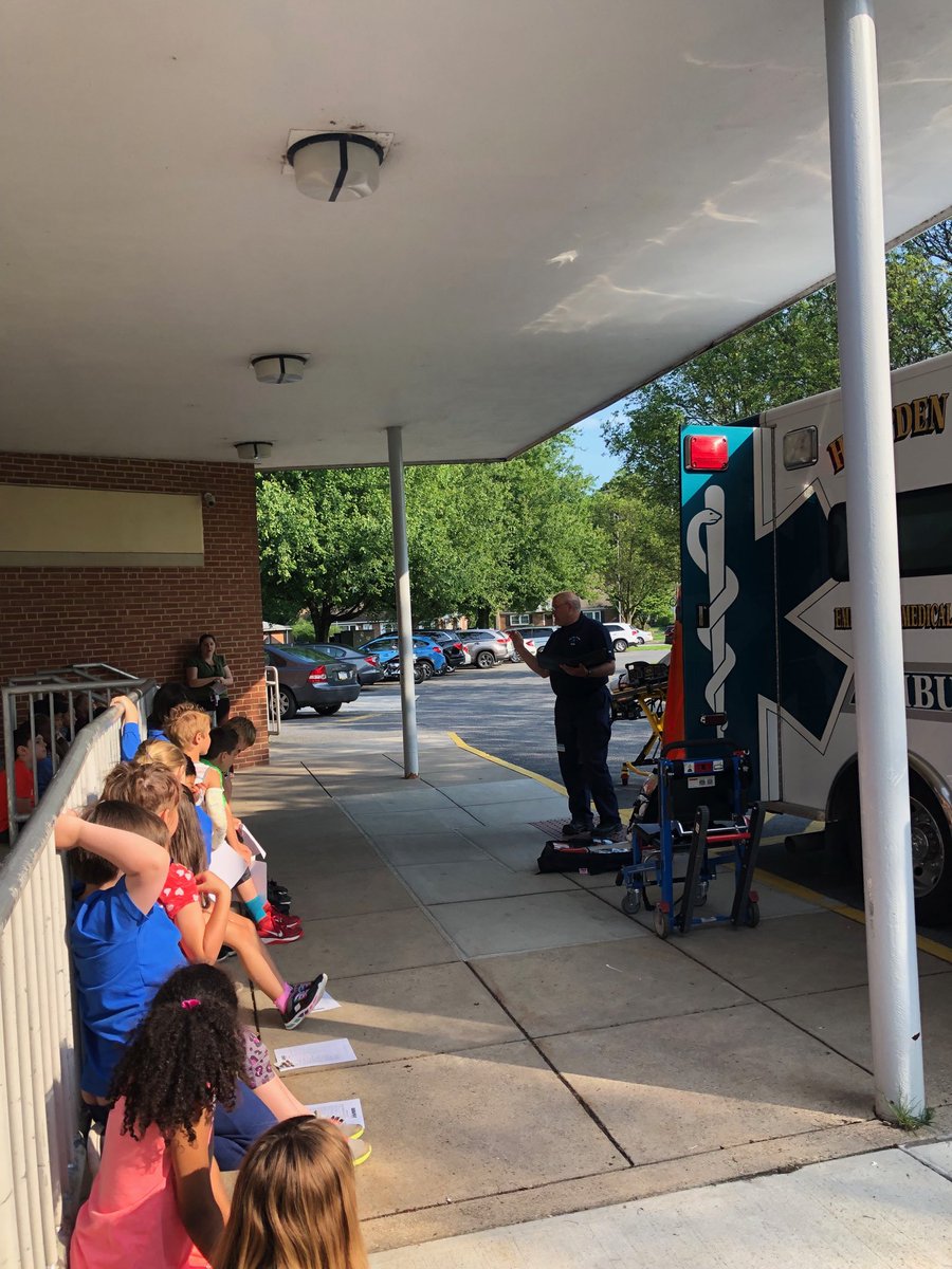 stacyandbob1's tweet image. Future You Day at Broad Street. Thank you to all of our volunteers. #MASDproud