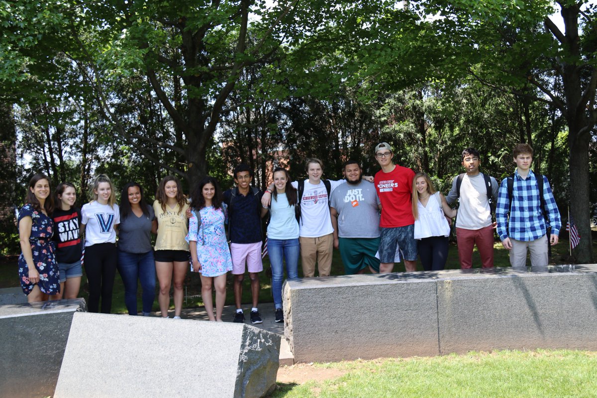 WyvernNation's tweet photo. @wyvernnation Form 5 students in Katie McCarthy's #history class, honored a local enslaved man, Prutt, by participating in the #WitnessStones project. https://t.co/BFIBsu5JhR
@WestHartfordMag @WeHartford @ThomasDillow @WillGilyard https://t.co/J18oaVSRxX