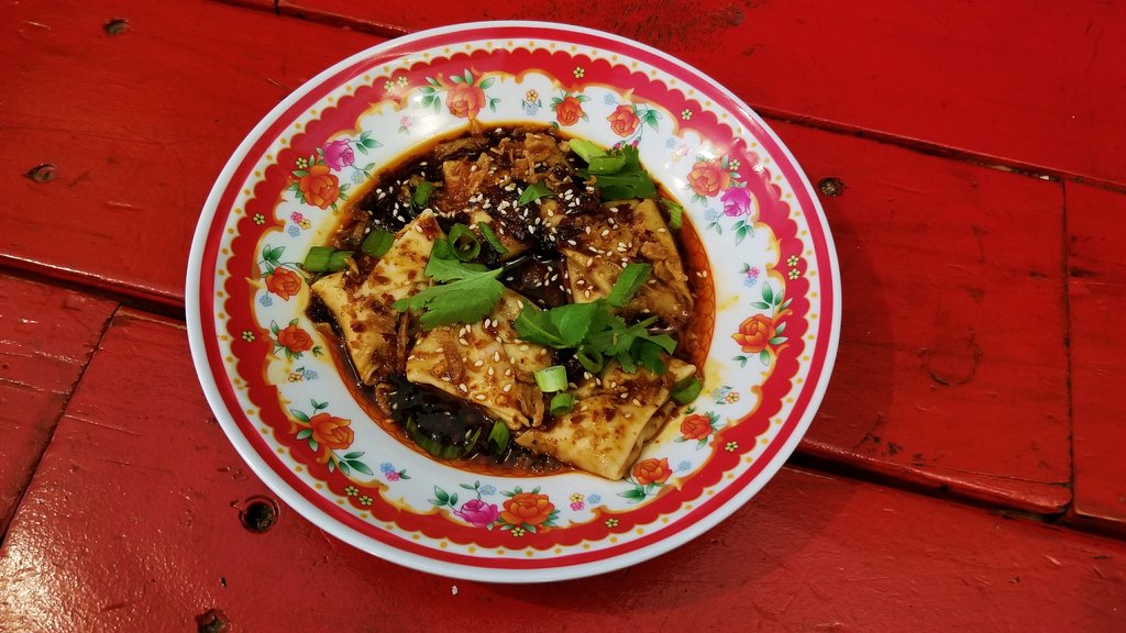 You look good in red (chili wontons) 💃