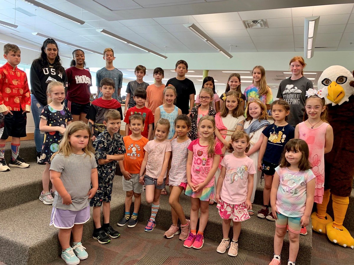 Congratulations to the students selected for Extraordinary Acts of Effort this month!