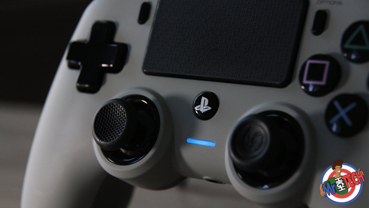 MrHighTech_fr's tweet photo. [#Concours] 

🔥 Gagne ta manette @NaconFR 🔥

Pour participer :
👉 Follow @MeilleursAvis &amp; @mht_bonplan
👉 #RT le tweet
👉 Mentionne un ami 

Tirage au sort le 15/06 https://t.co/wooO5v8V4D