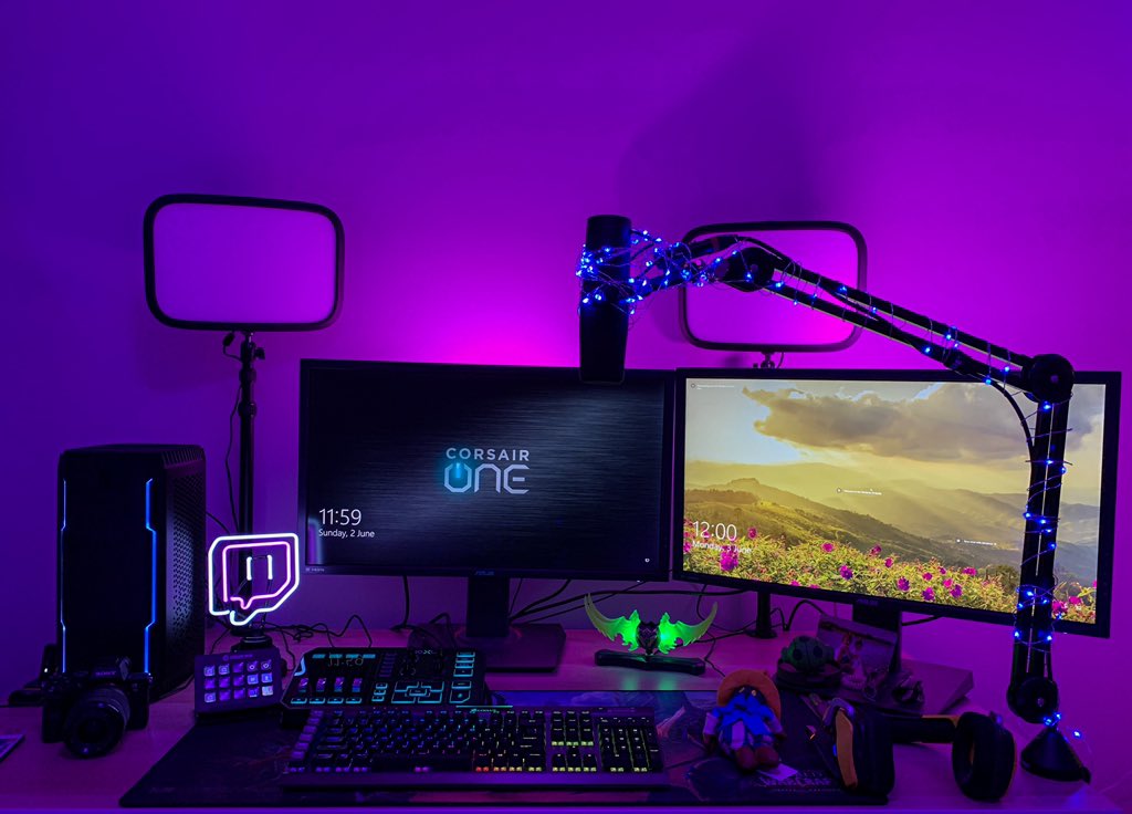 Yunalescka It S So Pretty Setting Up Camera And Working On Cable Management Now For Those Asking About My Upgrades For Streams Here They Are Running Dual Pc New