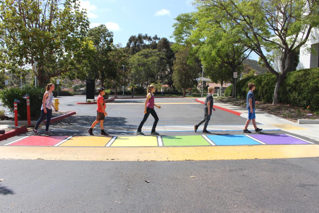 Teradata's tweet photo. #TeradataPride is all around! Some Teradata parents and their children visited the #SanDiego HQ to support #Pride2019. RETWEET to show your love! https://t.co/b2rLcEb1RM