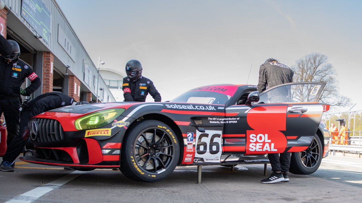 ScottMalvern's tweet photo. The big one is coming! #Silverstone500
ββββββββββββββββββ
///// Mercedes AMG GT4
ββββββββββββββββββ
#Mercedes #AMG #GT4 #AMGGT4 #MercedesAMG #AMGRacingSquad #AMGCustomerRacing #AMGGTFAMILY #DrivingPerformance #Racing #Motorsport #TeamParkerRacing #BritishGT #SolSeal #SDSealants https://t.co/rmn2jMA3ot