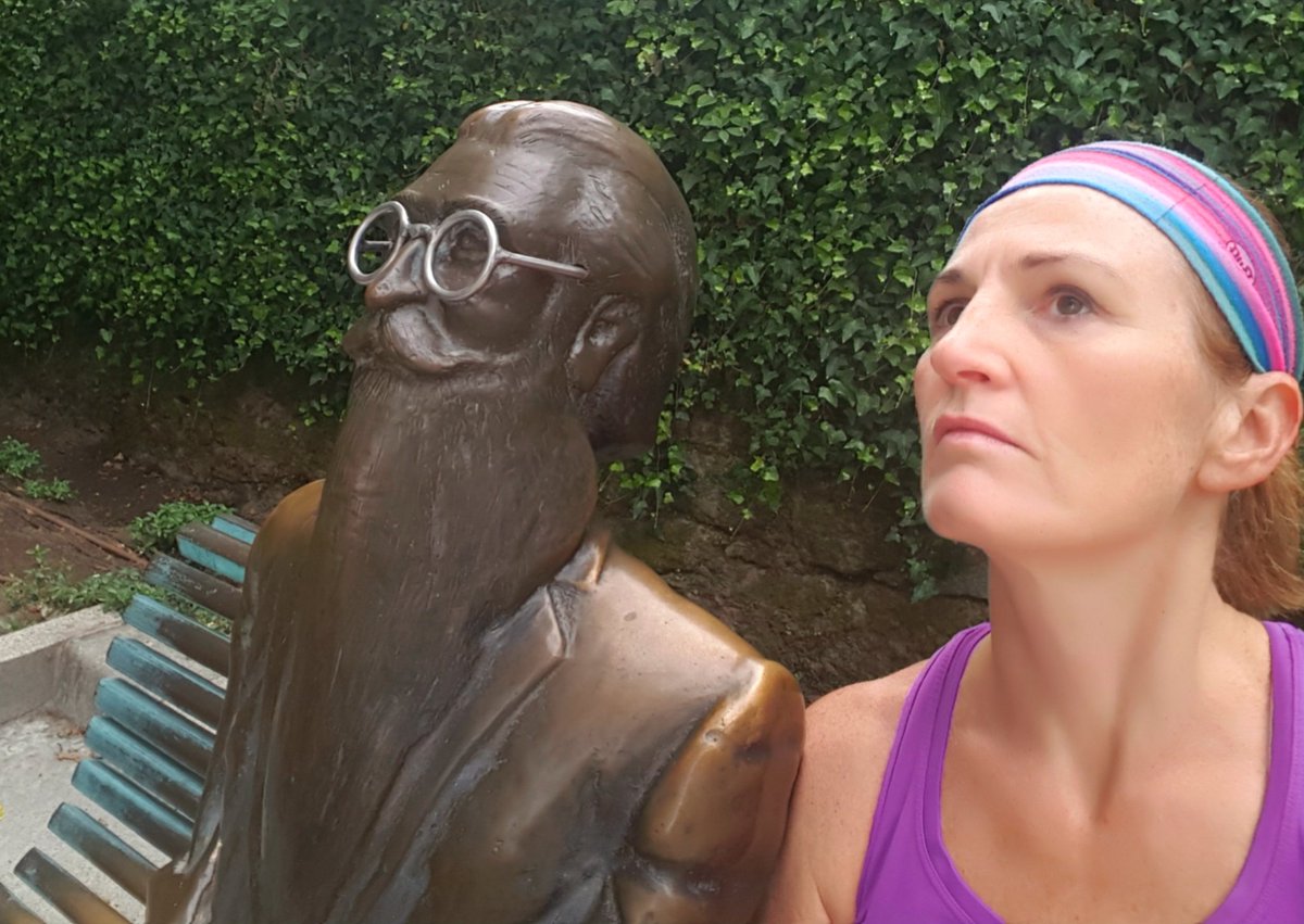 ProfJaneWalsh's tweet photo. When you're abroad and you've no one to talk to on your run..πββοΈπ€£..#LoveSoloTravel #running #SantiagoDeCompostela https://t.co/YfXwXGp9dc