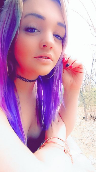 My nickname is Skittlez for a reason.    🌈🦄 🤷😉😘 @Skittles @MIFCLIVE #Skittlez0018 #WhitRyder #FreshCoastLIVE<a href="/tag/whitryder"class="tags"><span>#whitryder</span></a><a href="/tag/skittlez0018"class="tags"><span>#skittlez0018</span></a><a href="/tag/freshcoastlive"class="tags"><span>#freshcoastlive</span></a>