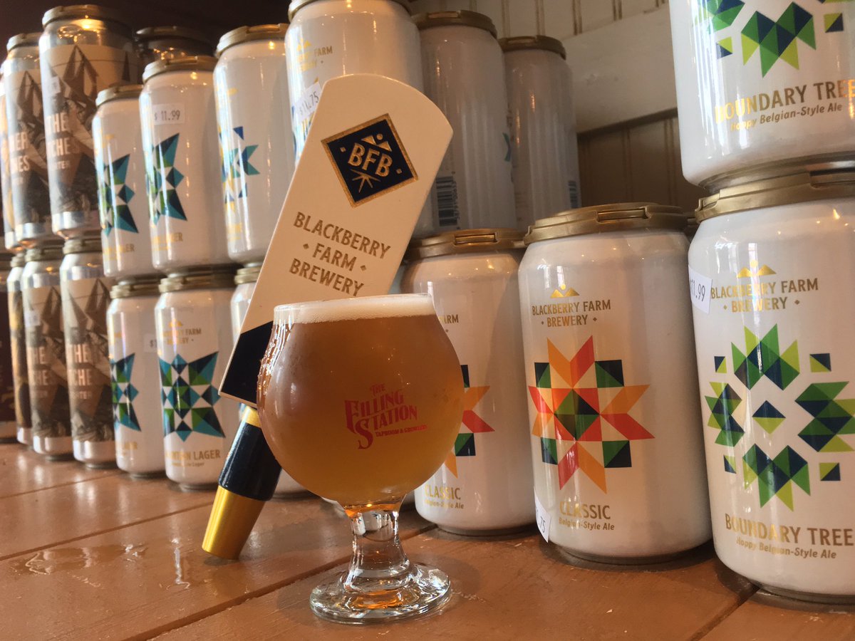 _FillingStation's tweet photo. We’re serving up a fresh one from @BFBbeer today in #eastnashville. Come try the Yallarhammer Pale Ale today! This smooth and classic #paleale is as refreshing as it is delicious, don’t miss out! #tapoftheday #drinklocal #tnmade #craftbeer #cheersyall 🍻 https://t.co/TmvEmmIVMz