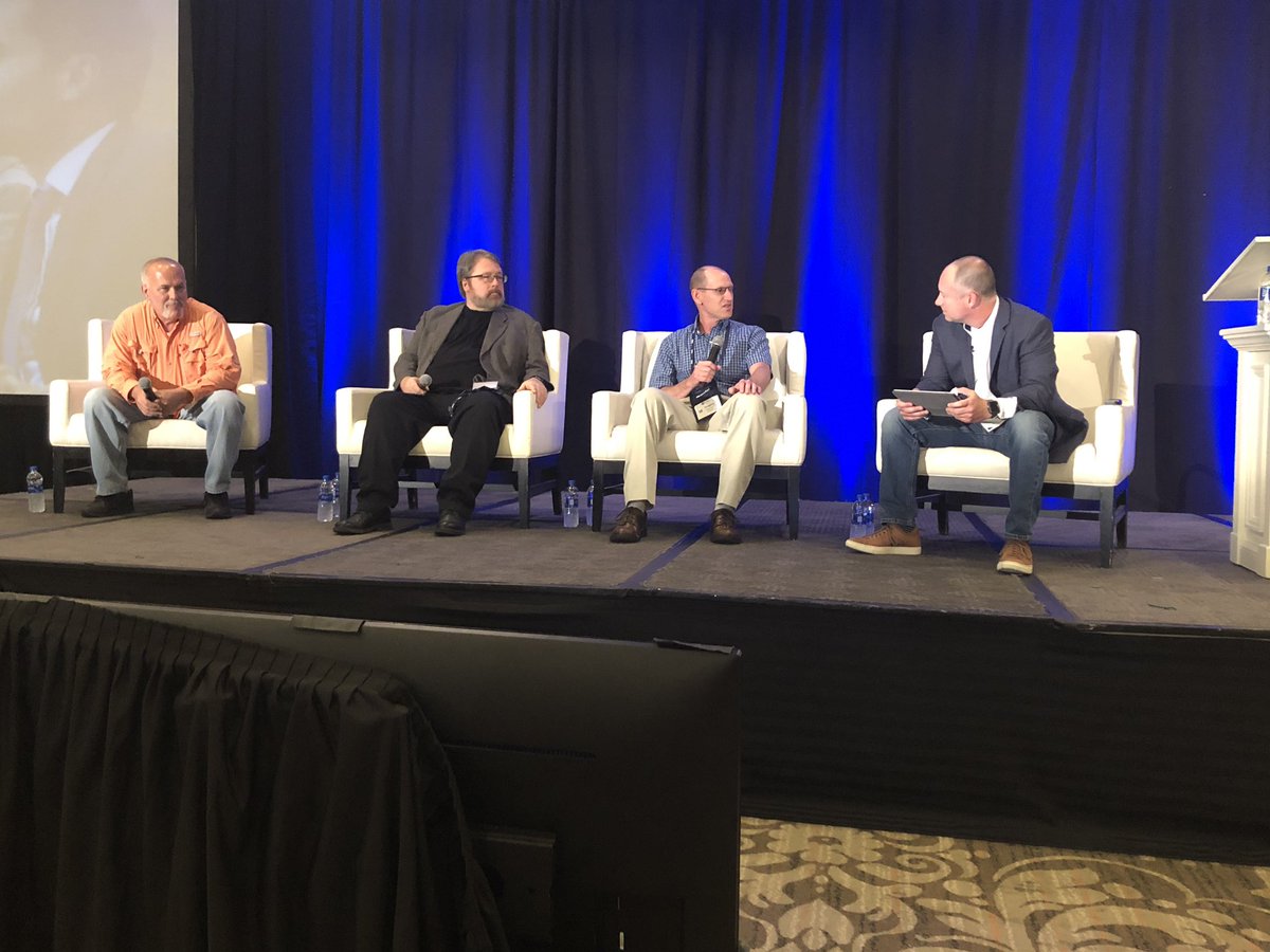 TahoeJR's tweet image. Great #db2 client panel at #idugdb2 North America conference #ibmdb2