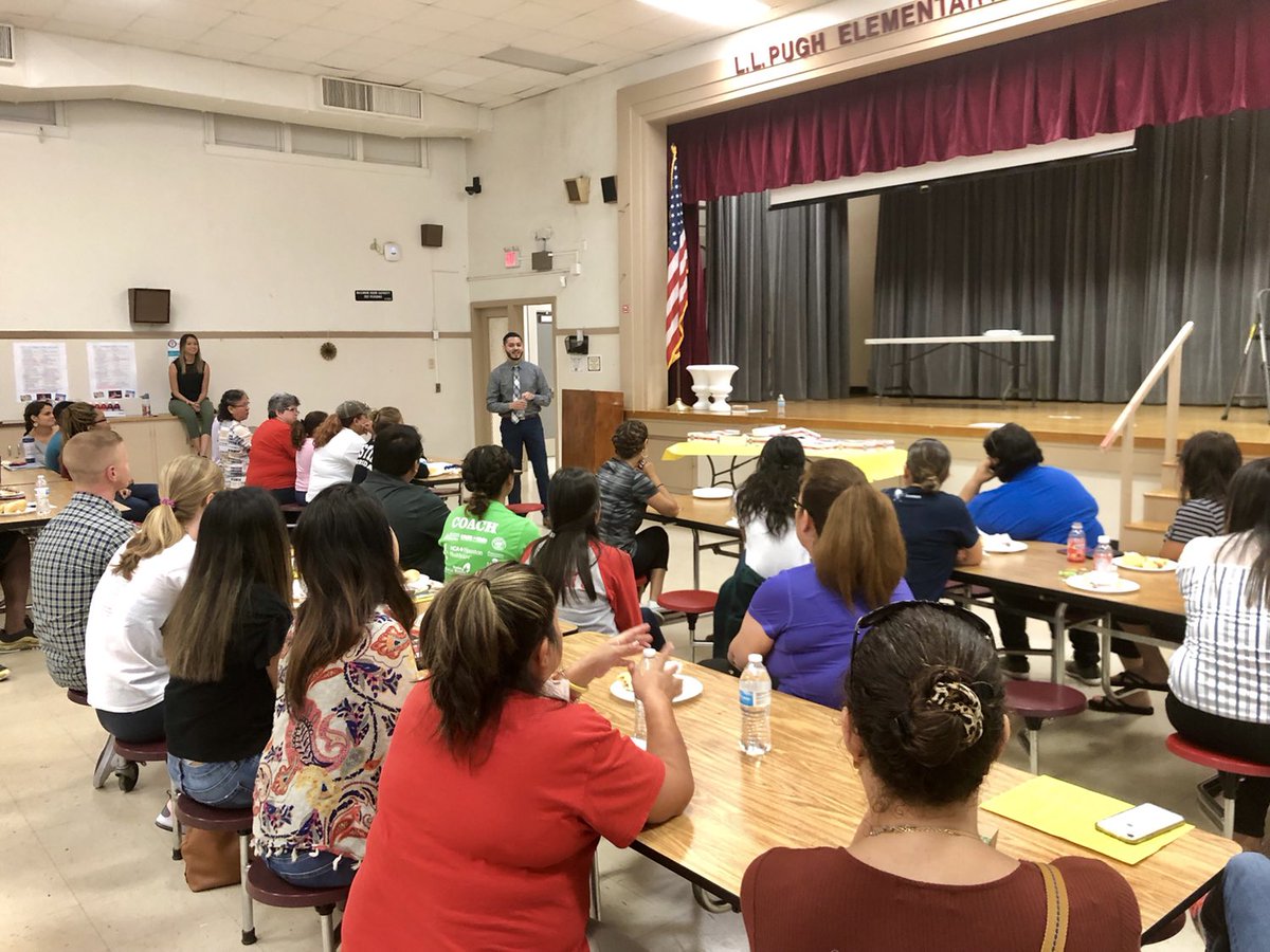 HilarionMartin1's tweet image. The faculty and staff at @PughRamsHISD warmly welcomes their new leader! Congrats @ortizteach ! @fadams224 @A180_HISD