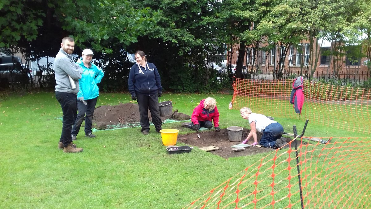 Another digging opp! We'll be test pitting to find the tower at Hoghton Tower from 17th-23rd June. To book a place email communityarchaeology@salford.ac.uk
See you there!