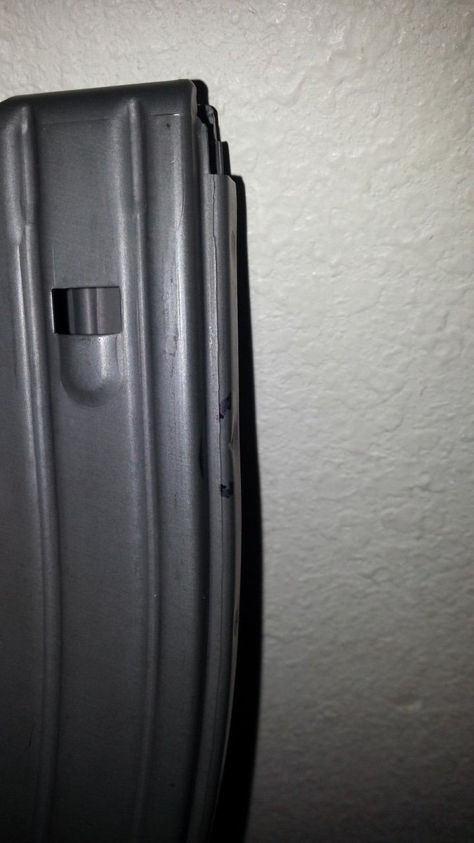 onesecondshootr's tweet photo. Death of a mag body - Is this dent small enough to let you load rounds normally to full capacity? - YES. Is this dent small enough to stop the follower during normal use? Also YES. Remember to check your equipment and take nothing for granted.

CARBINE  #onesecondshooter https://t.co/25k8l9J0Zi