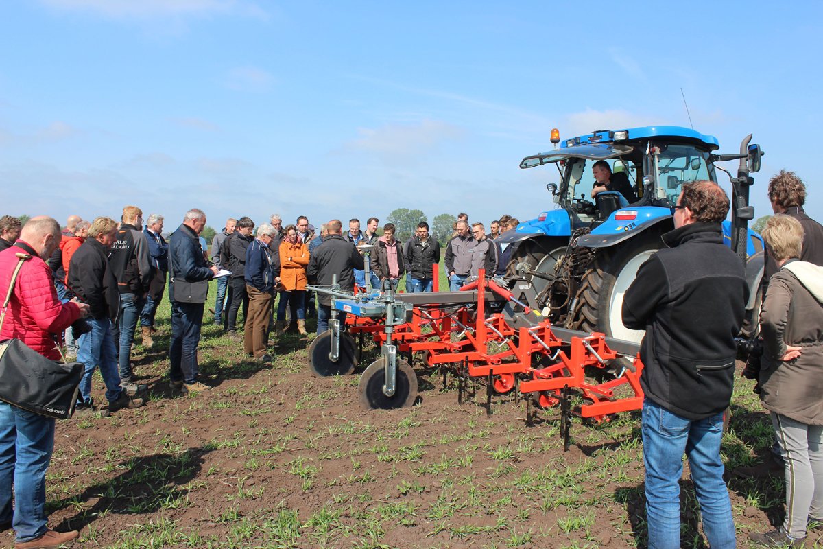 Hero van <a href="/landgoud/">Landgoud</a> is via Stichting #Biowerk verbonden aan een project in #Groningen en #Friesland om gangbare boeren helpen over te stappen naar #biologisch. Super initiatief! waddengoud.nl/waddengoud-jou… #Waddengoud