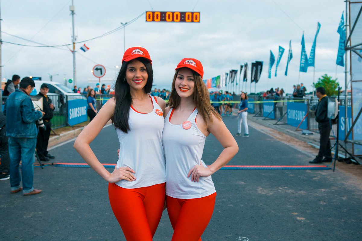 PollosKzeropy's tweet photo. ¡Estuvimos presentes en una nueva edición del Samsung Running Festival! 🏃🏻♀️🏃🏼♂️🏅 Te dejamos un resumen de lo que fue la corrida #KZeroCorre
Para ver más fotos ingresá aquí: https://t.co/GuUJSYDhJW https://t.co/LvuIVxE2Un