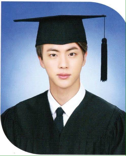 LY : Hannah⁷ tweet media