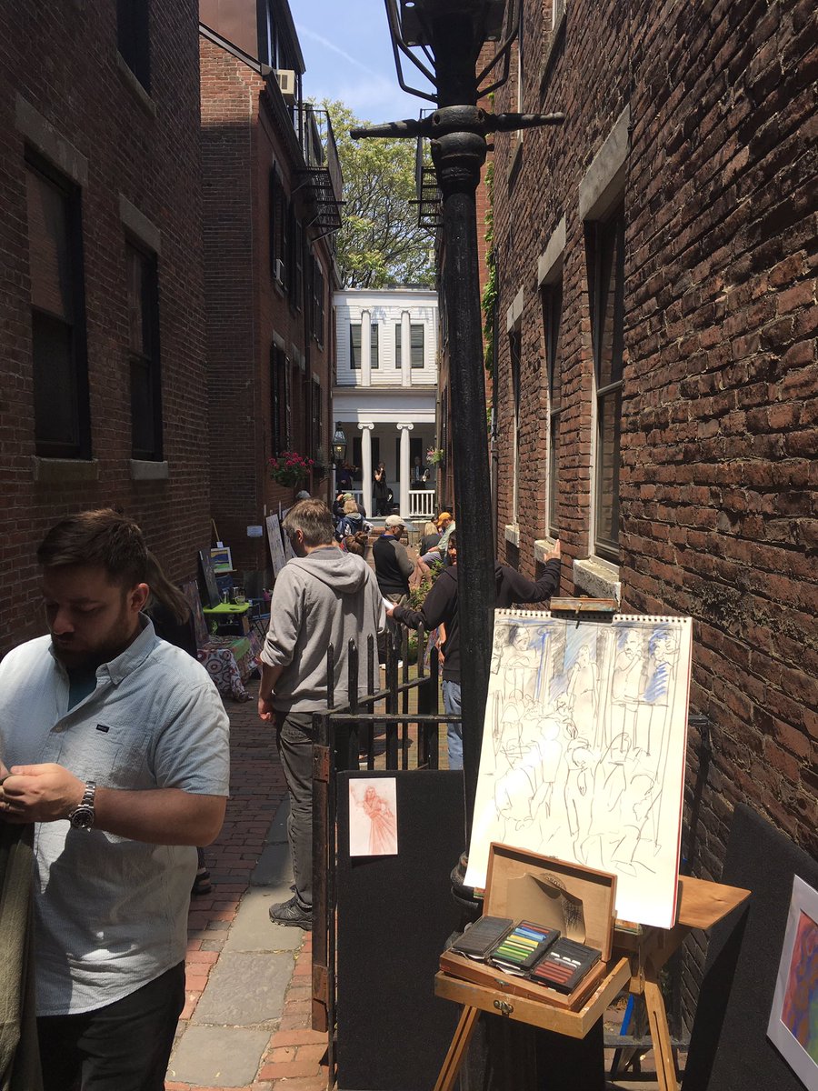 DianaSironi's tweet photo. Enchanting day #beaconhillartwalk #firstsundayinjune @BHArtWalk @BostonArtsFest beautiful music, weather, and friends! 😍#liveartdemonstrations by me🎨🤗#livemusic by #threeslavicsouls &amp; #thetravellingfiddler at #scarlettoharahouse in #rollinsplace #artfestival #bostonartists https://t.co/nt9RsgqAv5