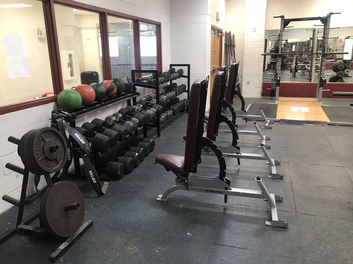 OffBulldog's tweet photo. 7 days til go time....all is quiet...for now @FootballHeights https://t.co/CO8GlSFLvZ