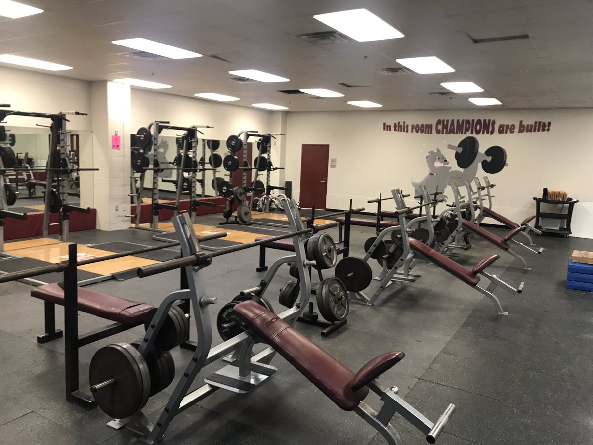 OffBulldog's tweet photo. 7 days til go time....all is quiet...for now @FootballHeights https://t.co/CO8GlSFLvZ