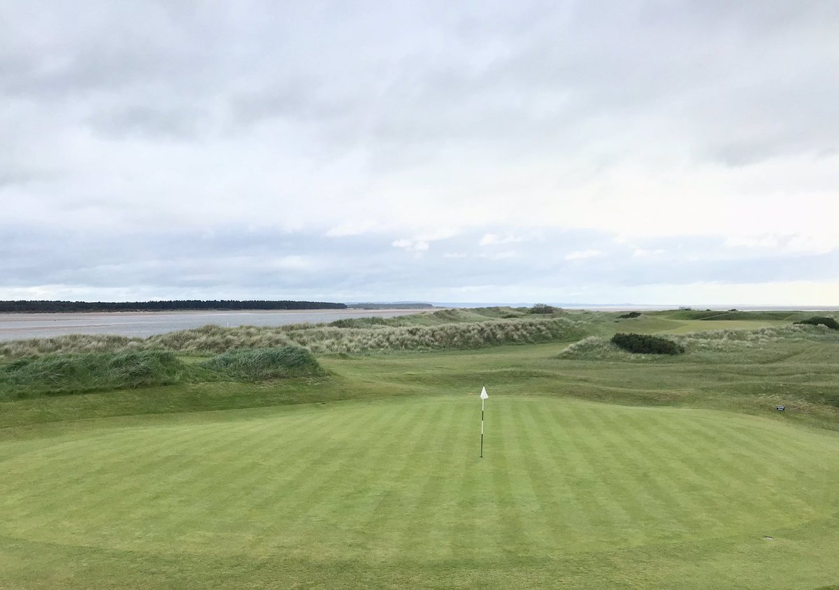 GavNeill's tweet image. Taking advantage of a dry surface this morning due too strong south westerlies 💨💨! With a light verti-cut followed by a pedestrian brush cut on the Jubilee @TheHomeofGolf @TheToroCompany #surfacerefinement