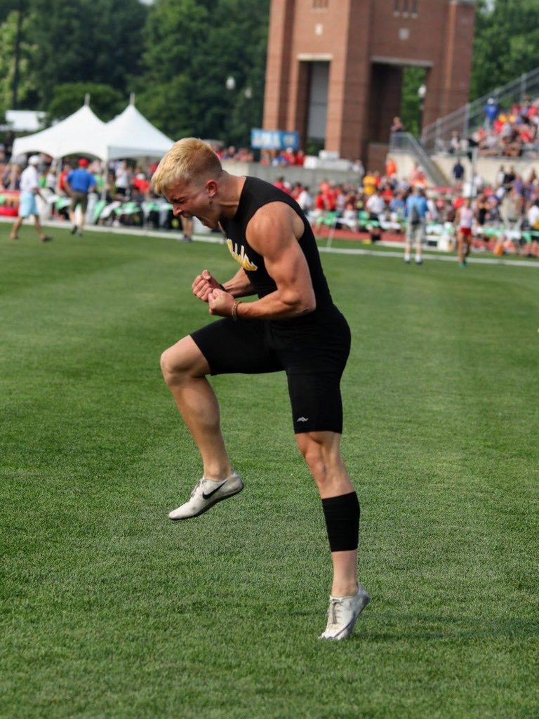 New D3 STATE MEET RECORD IN THE 4x2 with a time of 1:27.71!