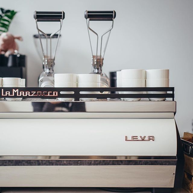 lamarzocco's tweet photo. The Leva, with a low profile to invite customer engagement and curiosity.
.
📸@black.svk
@lamarzoccodeutschland
#thisisleva https://t.co/AyBaQ7Tavq https://t.co/LvPvRAjmno