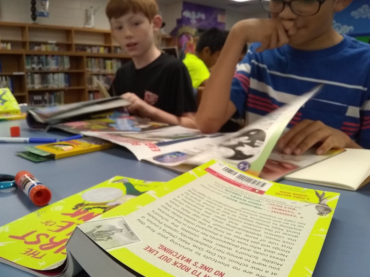 seducationalc's tweet photo. We are making Zines about ourselves as we read The First Rule of Punk by @CeliaCPerez! This kiddos are following the first rule of Punk: be yourself! #SummerReading #Gentrys #firstruleofpunk https://t.co/7ZHhhvwSao