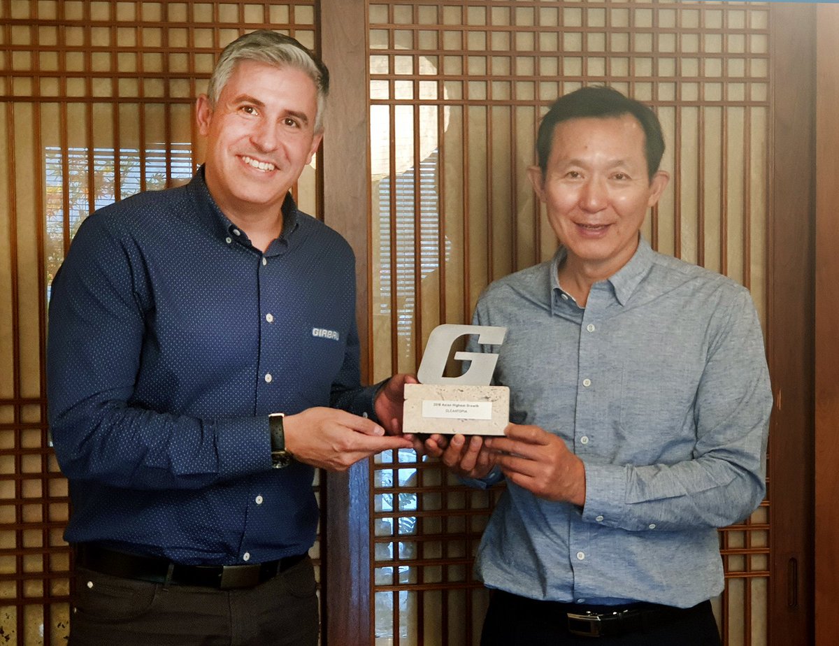 GirbauGroup's tweet photo. Our success is our customers' success! Congratulations to @cleantopia_ for being Girbau's Asian customer with the most growth in 2018 -¡Nuestro éxito es el éxito de nuestros clientes! Felicidades #Cleantopia por ser nuestro cliente en Asia con más crecimiento en 2018. https://t.co/qryrfkVQ6W