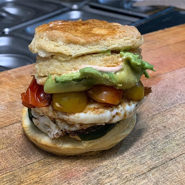 Division3Eats's tweet photo. Veggie Biscuit #biscuitlyfe #breakfast #glassellpark #hollywoodandbronson #division3eats #goaheadandaddbacon https://t.co/ioUcVxUC7E https://t.co/csqoblE8mO