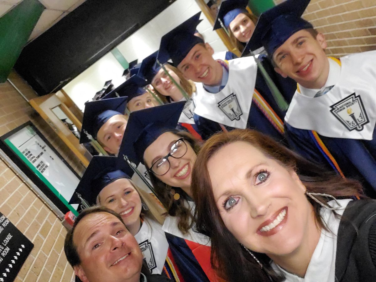 EHS Class of 2019 tweet media