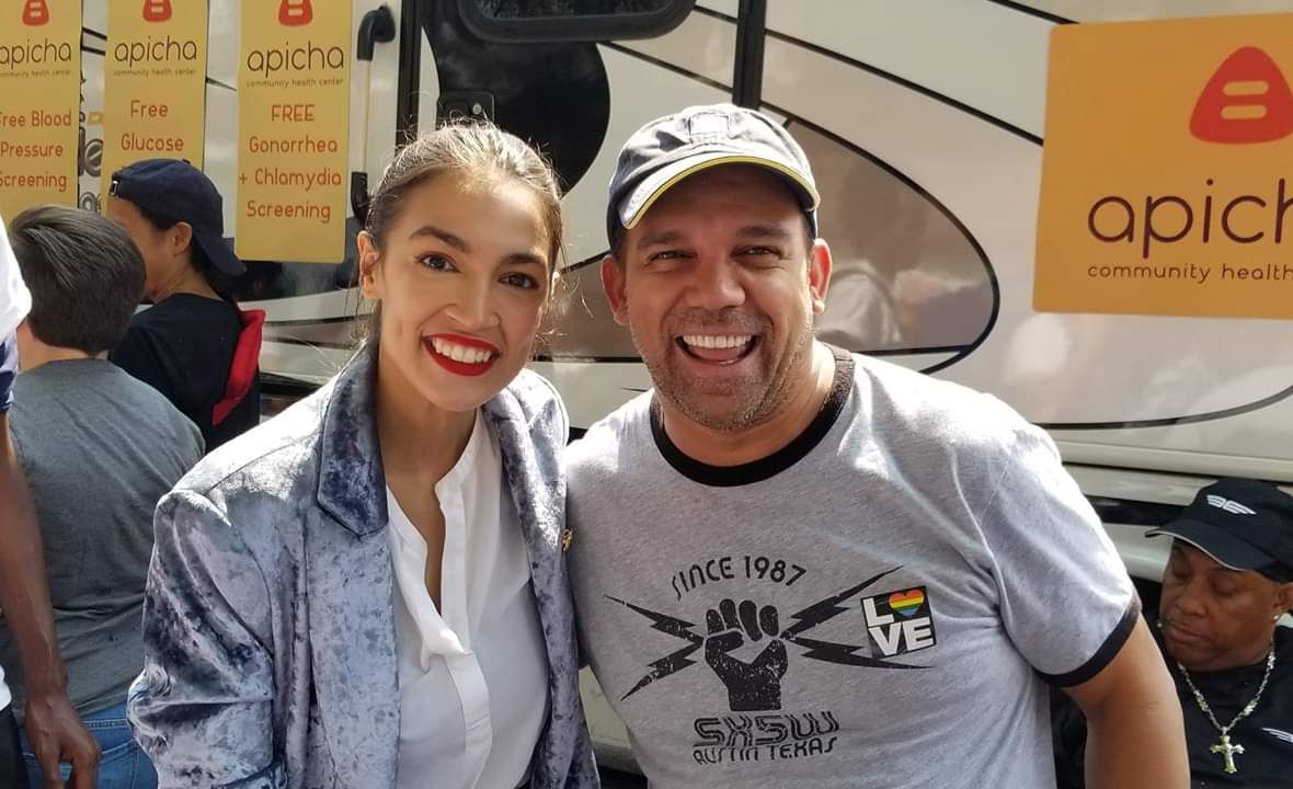tglbmovie's tweet photo. Director Flavio Alves with Rep. @AOC at a Pride Event in NYC this past weekend! #aoc #flavioalves #TransIsBeautiful#TransRightsAreHumanRights #tglbmovie #tglb #sxsw #glaad #pflag #ifpfilm https://t.co/ncPrmbyfSH