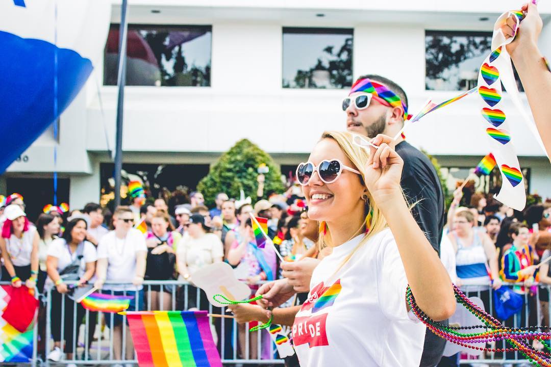 ADPCareers's tweet photo. At ADP, we're #WorkingFor equality and inclusion for all! Take a moment to share how you're celebrating Pride month!
⠀
 ❤️🧡💛💚💙💜 #ADPPride #PrideMonth #ADPLife https://t.co/zrZh36lBkc